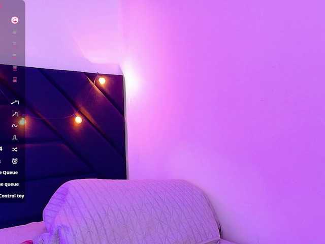 Hornysweetebony live cam on BongaCams