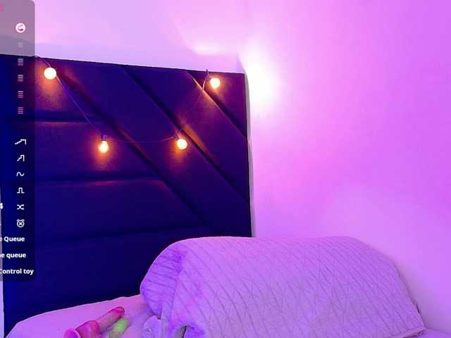 Hornysweetebony live cam on BongaCams
