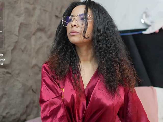 Hornysweetebony