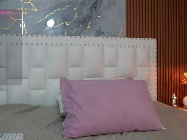 Hornysweetebony live cam on BongaCams