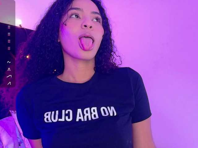 Hornysweetebony live cam on BongaCams