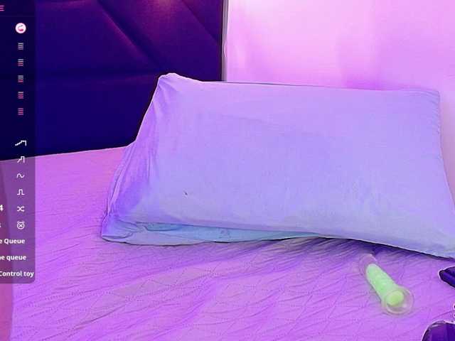 Hornysweetebony live cam on BongaCams