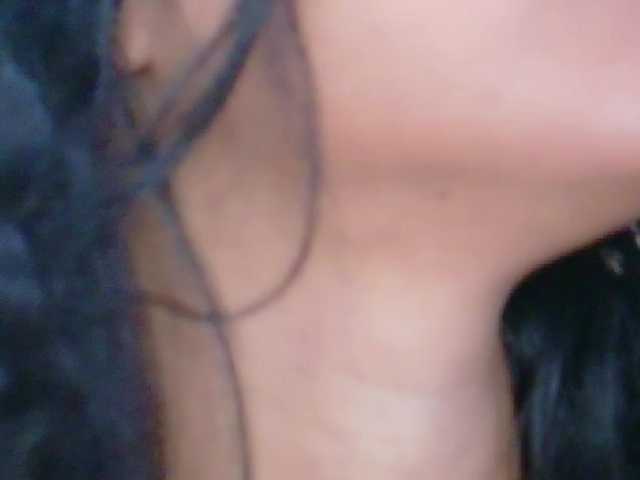 Hornysweetebony live cam on BongaCams