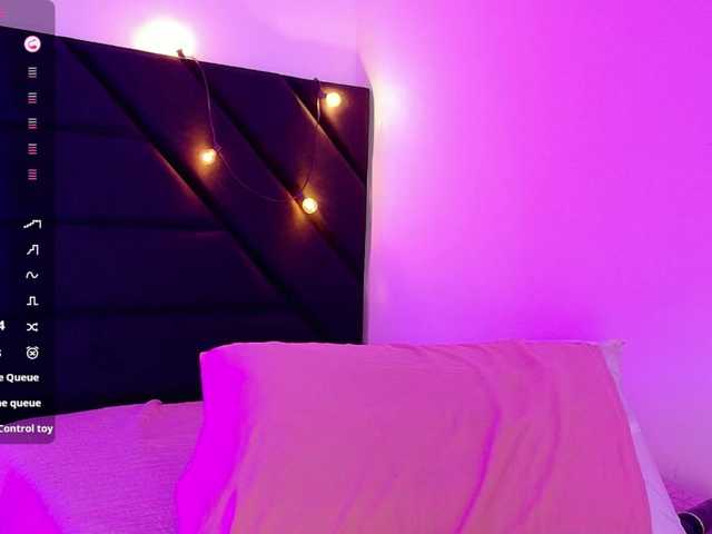 Hornysweetebony live cam on BongaCams