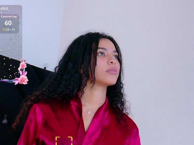 Hornysweetebony live cam on BongaCams