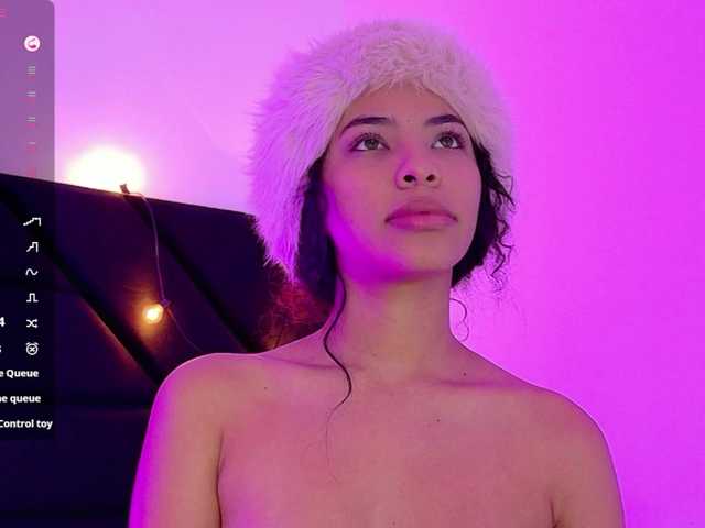 Hornysweetebony live cam on BongaCams