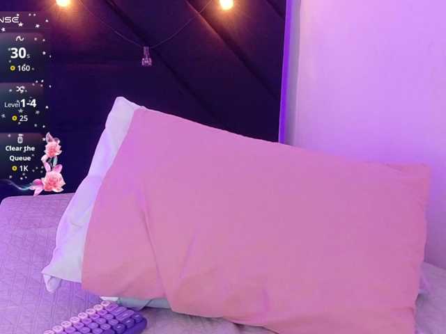 Hornysweetebony live cam on BongaCams
