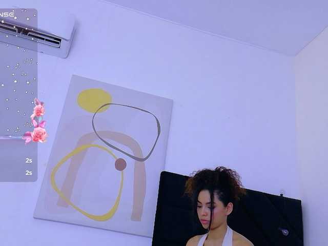 Hornysweetebony live cam on BongaCams