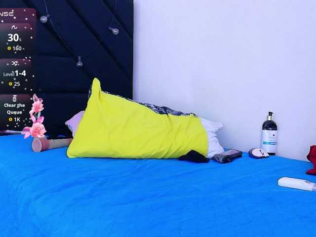 Hornysweetebony live cam on BongaCams