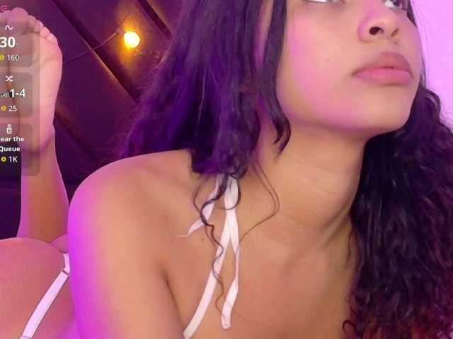 Hornysweetebony live cam on BongaCams