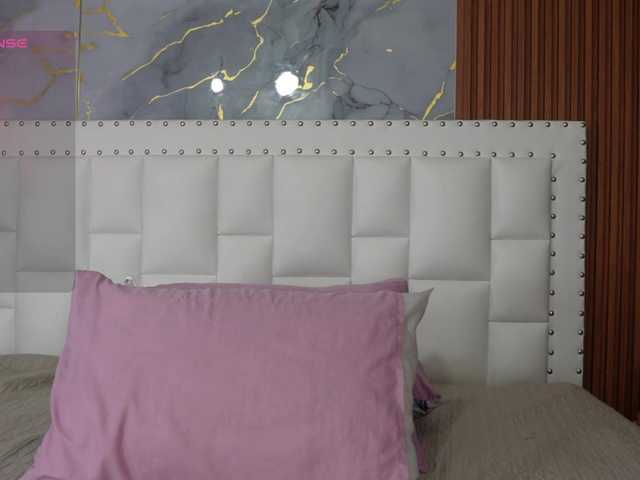Hornysweetebony live cam on BongaCams