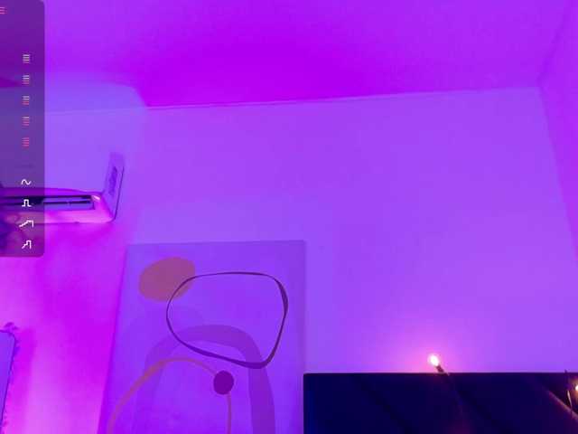 Hornysweetebony live cam on BongaCams