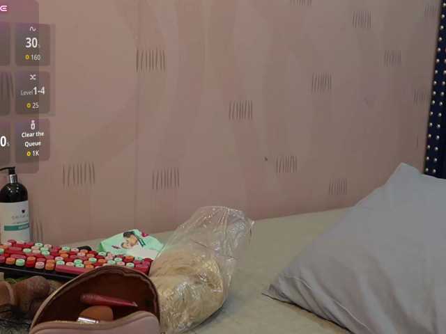 Hornysweetebony live cam on BongaCams