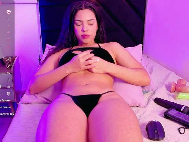 Hornysweetebony live cam on BongaCams