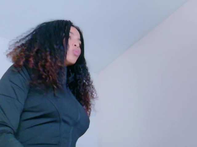 Hornysweetebony live cam on BongaCams