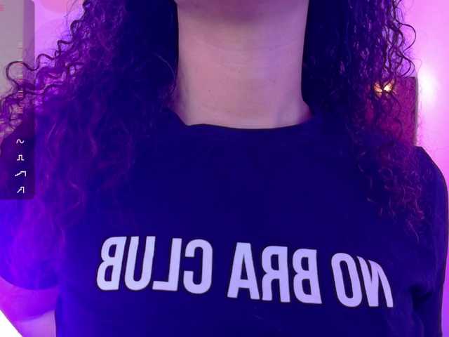 Hornysweetebony live cam on BongaCams
