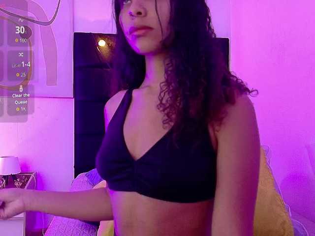 Hornysweetebony live cam on BongaCams