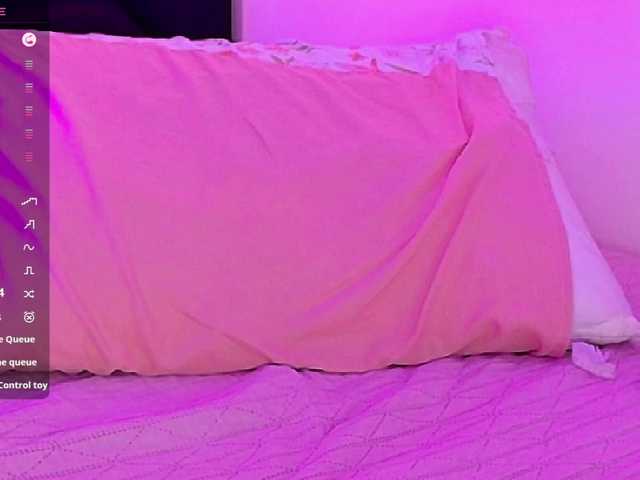 Hornysweetebony live cam on BongaCams