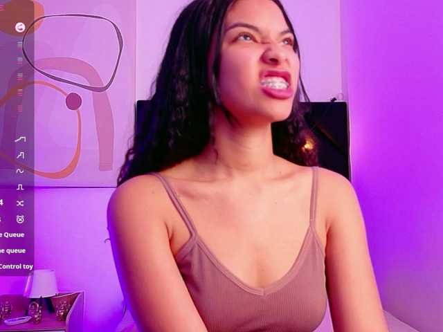 Hornysweetebony live cam on BongaCams