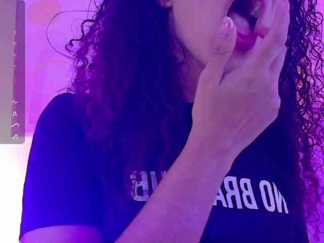 Hornysweetebony webcam