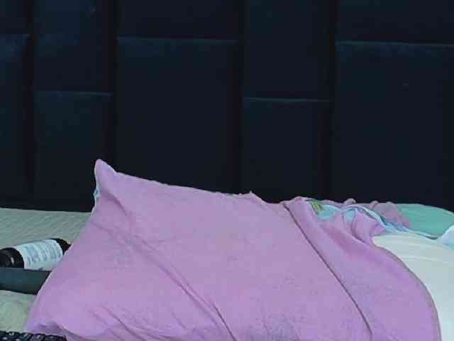 Hornysweetebony webcam