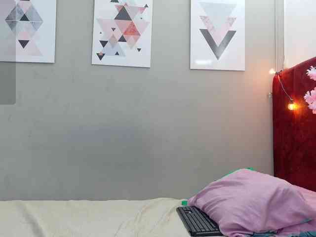 Hornysweetebony webcam