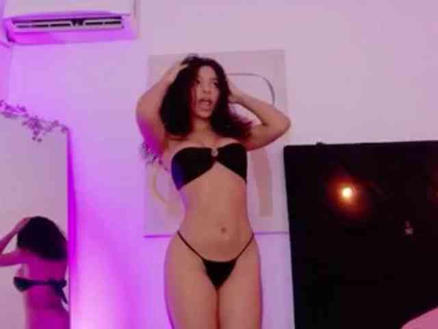 hornysweetebony's live room