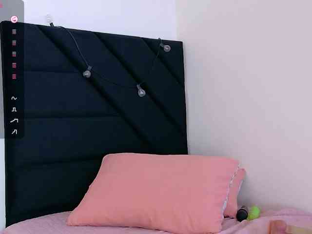 Hornysweetebony webcam