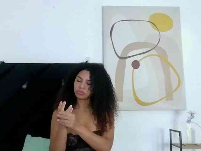 Hornysweetebony