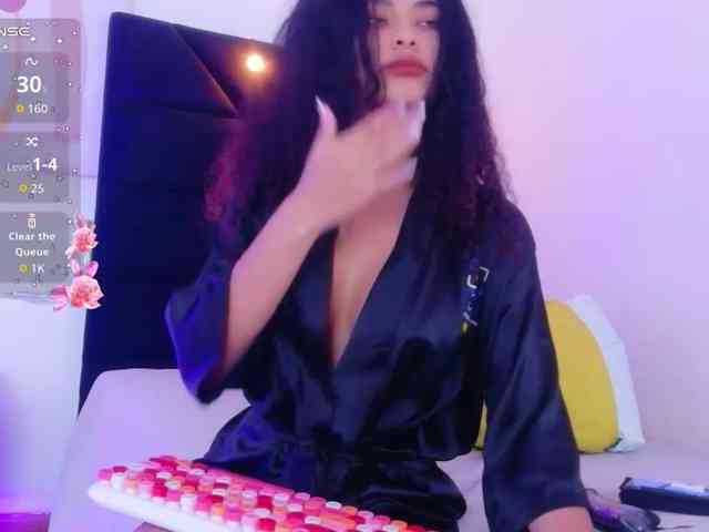Hornysweetebony
