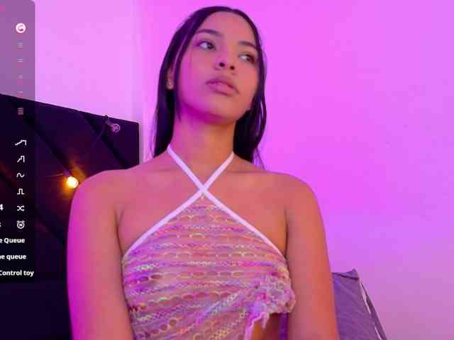 Hornysweetebony webcam