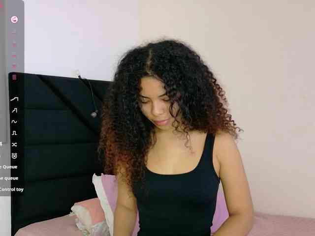 Hornysweetebony