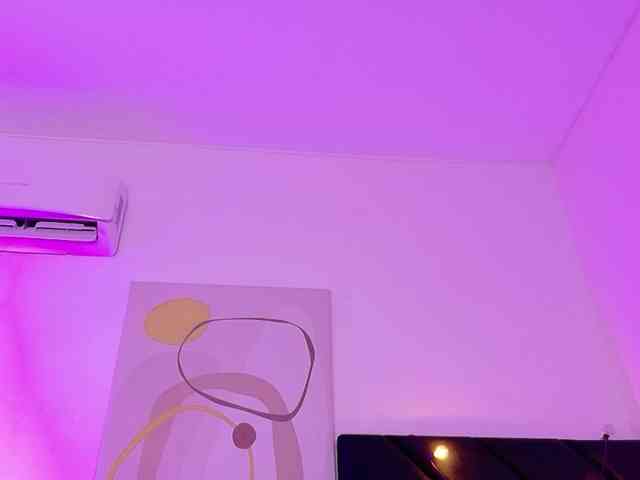 Hornysweetebony webcam