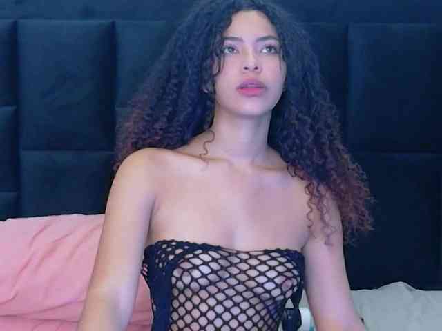 Модель: Hornysweetebony