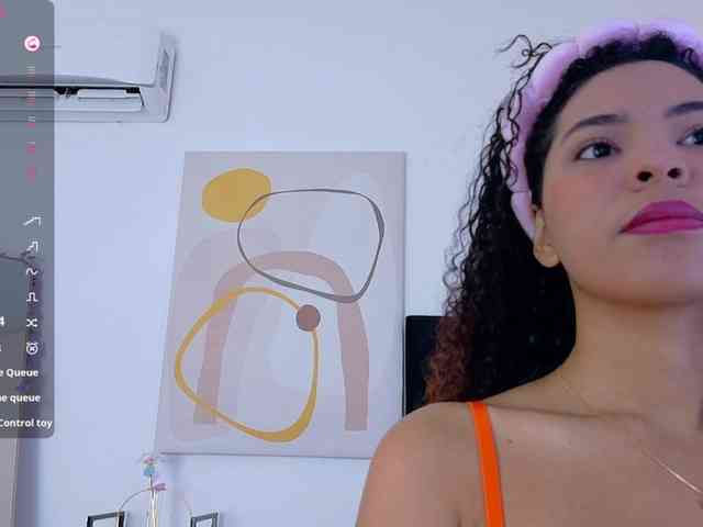 Hornysweetebony webcam