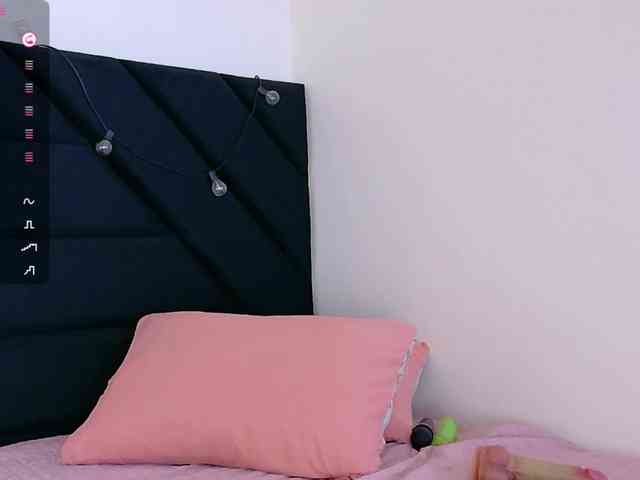 Hornysweetebony webcam