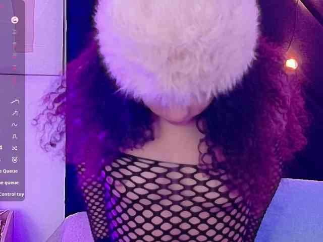 Hornysweetebony