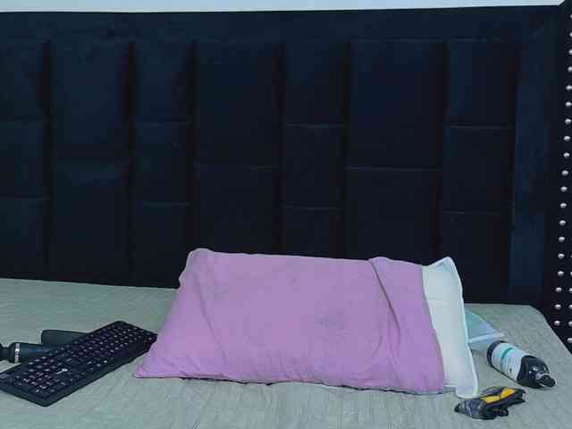 Hornysweetebony webcam