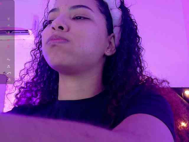 Hornysweetebony