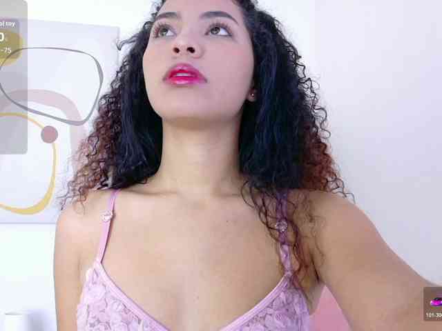 Hornysweetebony webcam
