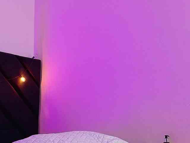 Hornysweetebony webcam
