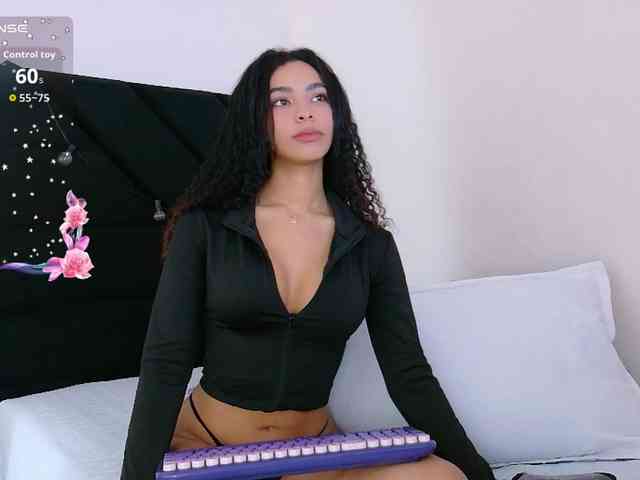 Hornysweetebony