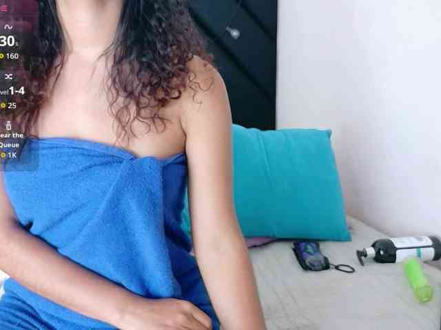 Hornysweetebony webcam