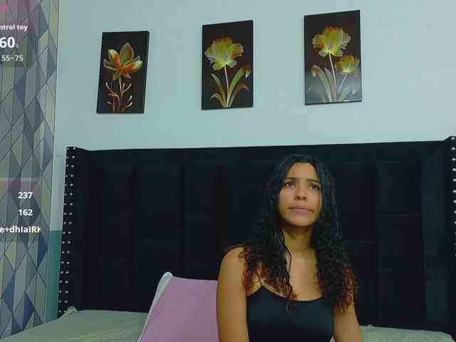 Hornysweetebony webcam