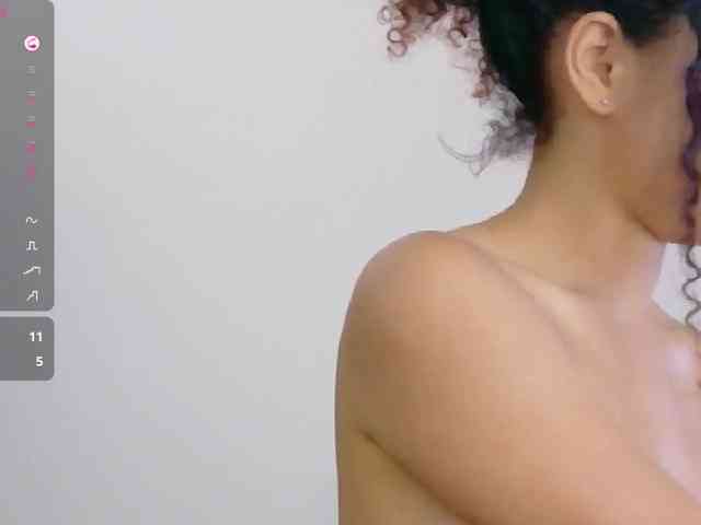 Hornysweetebony