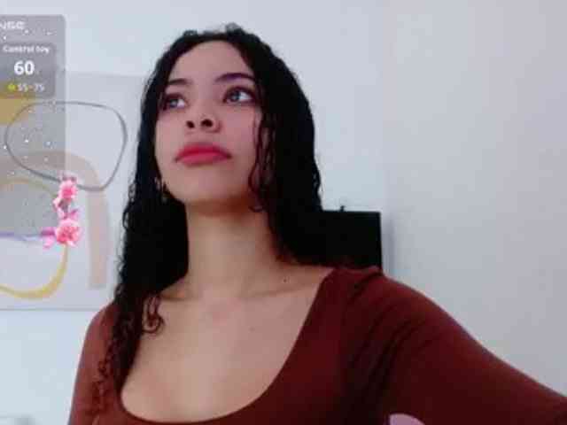 Hornysweetebony webcam