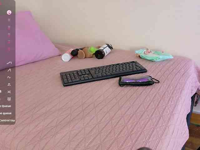 Hornysweetebony webcam