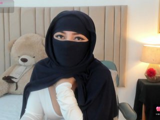 izadii Porn Show