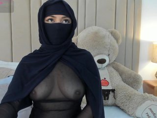 izadii Porn Show