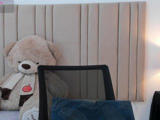 izadii Porn Show